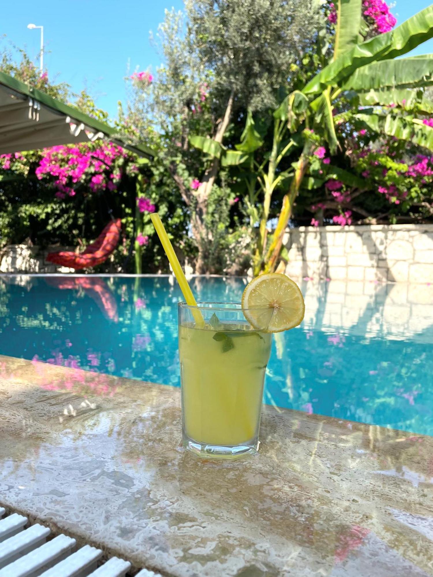 Ata Boutique Hotel Çeşme Eksteriør bilde